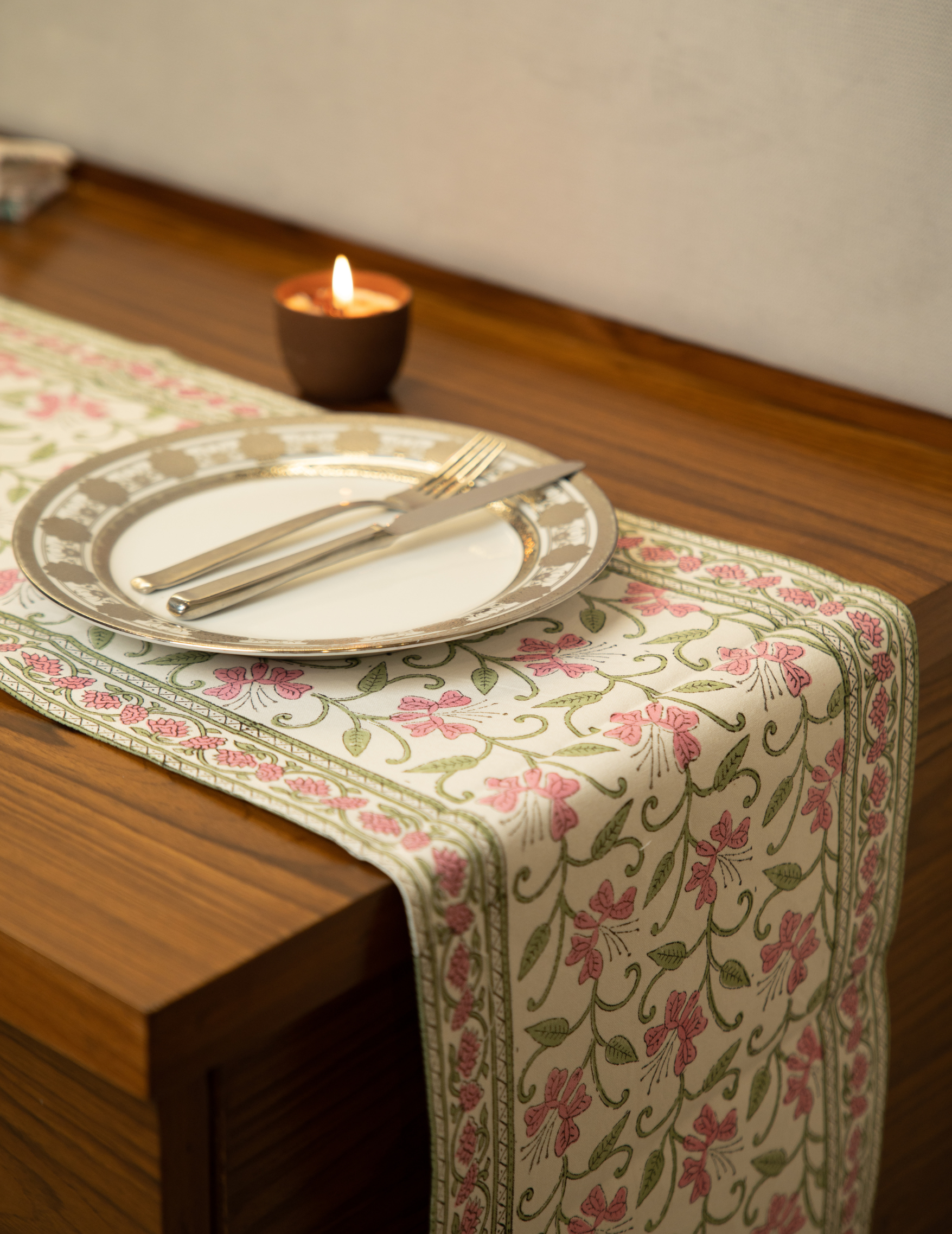 Table Runner 1